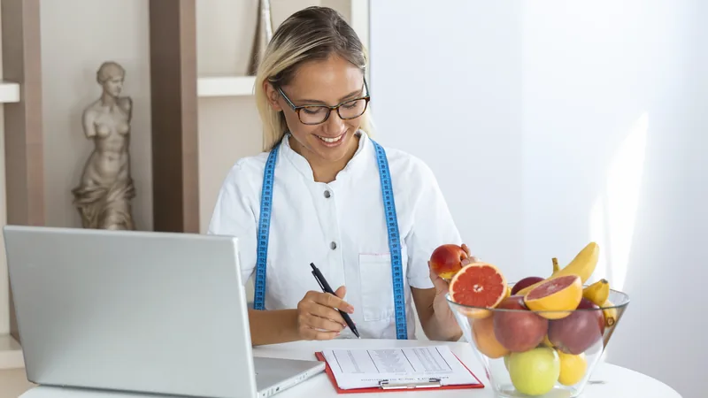 Fator R para Nutricionista PJ: Guia Prático 2026 · PleniHub Contabilidade