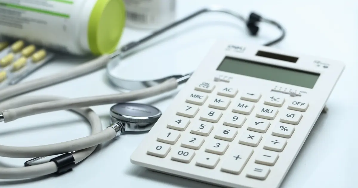 Folha de pagamento de clínica médica com encargos, provisões e pró-labore separados · PleniHub Contabilidade