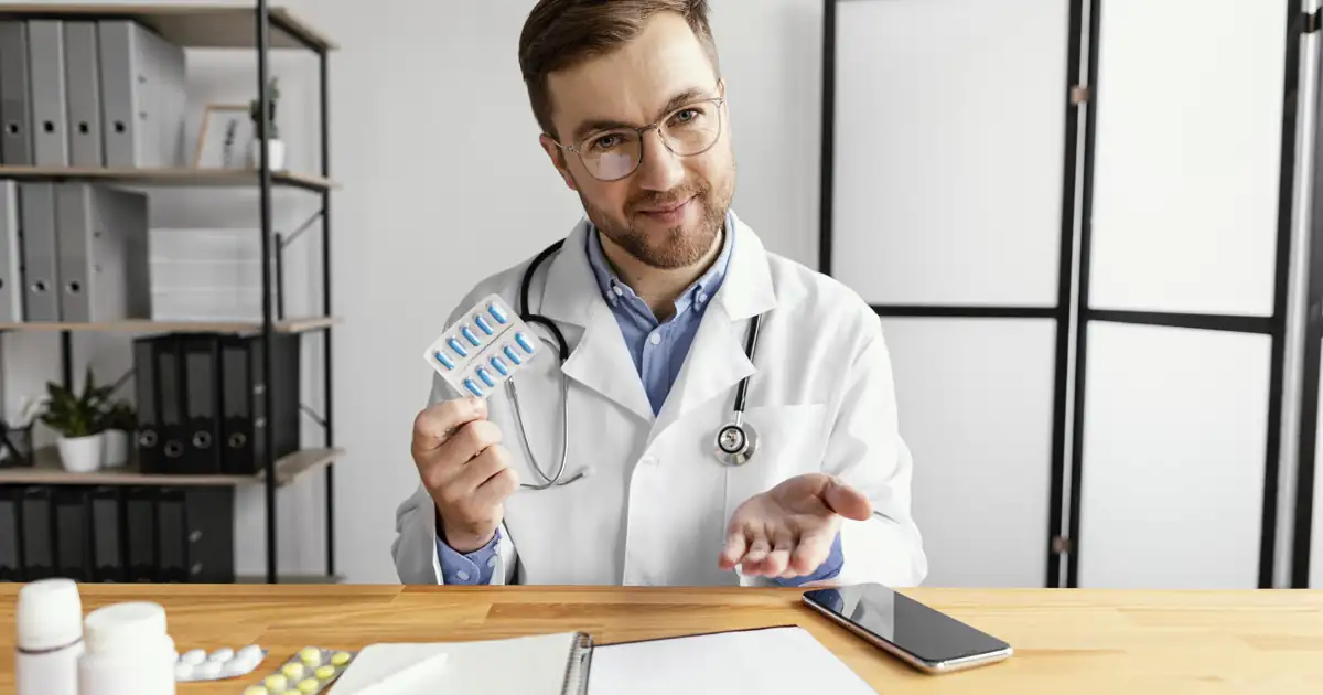 Médico PJ analisando documentos financeiros com gráficos e calculadora, representando a escolha entre pro labore e distribuição de lucros.